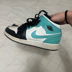 kids teal jordan 1